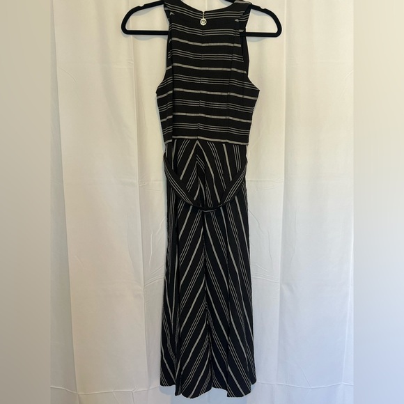 Tommy Hilfiger Women's Black White Stripe Fit Flare Sleeveless Dress Belted 4 - Picture 6 of 8